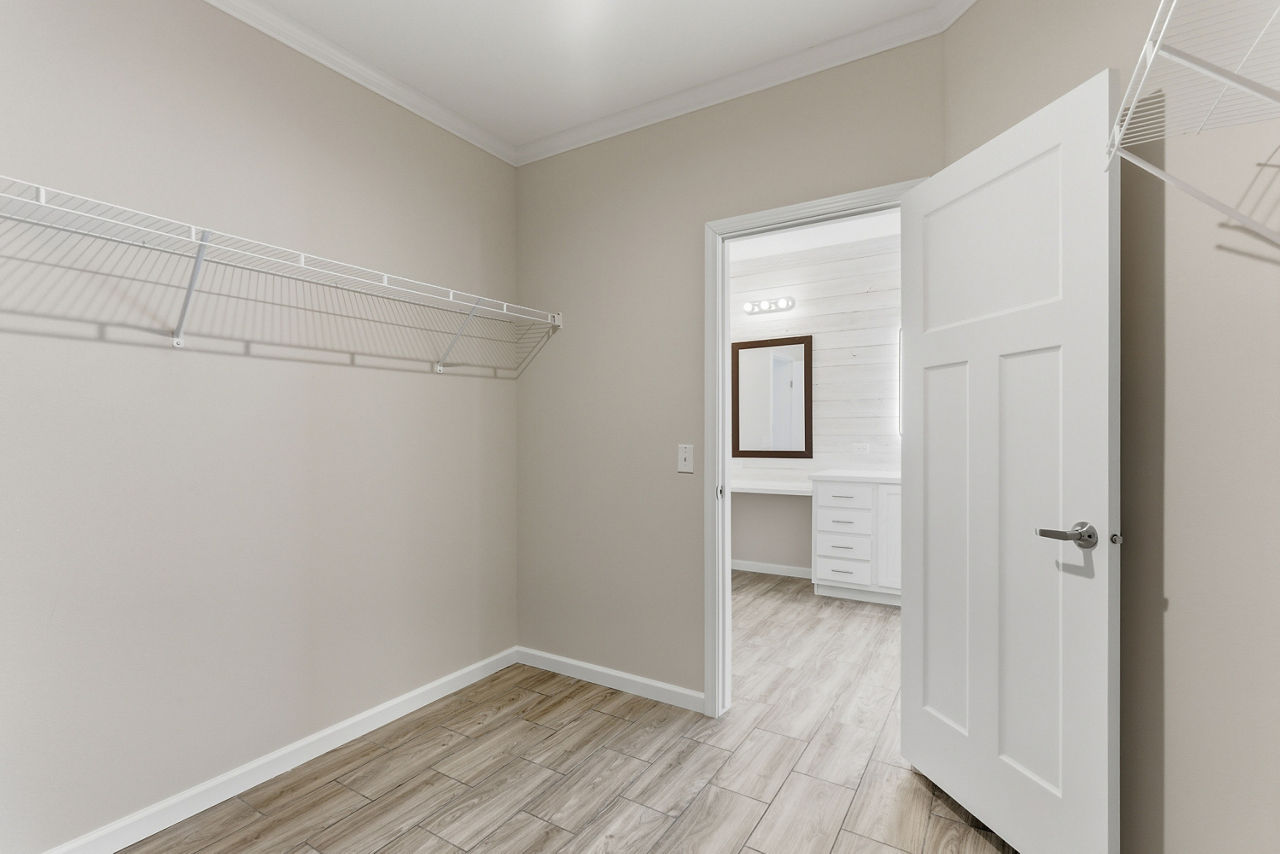 Cypress Manor 0764E 26