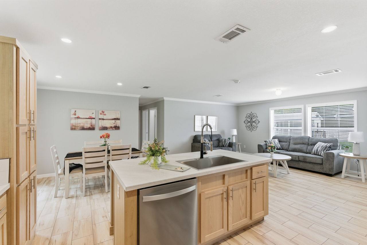 Cypress Manor 4563E 11