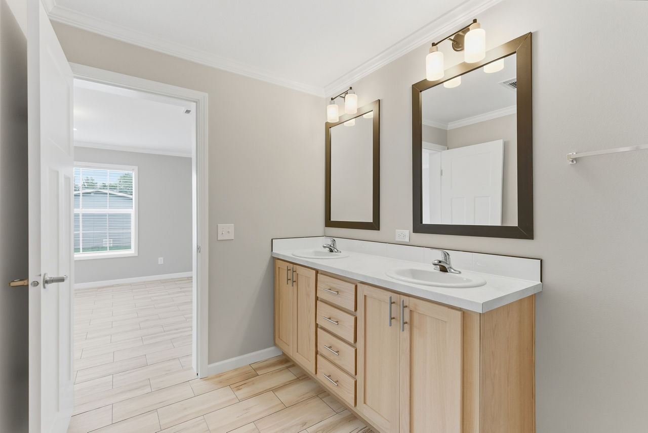 Cypress Manor 4563E 16