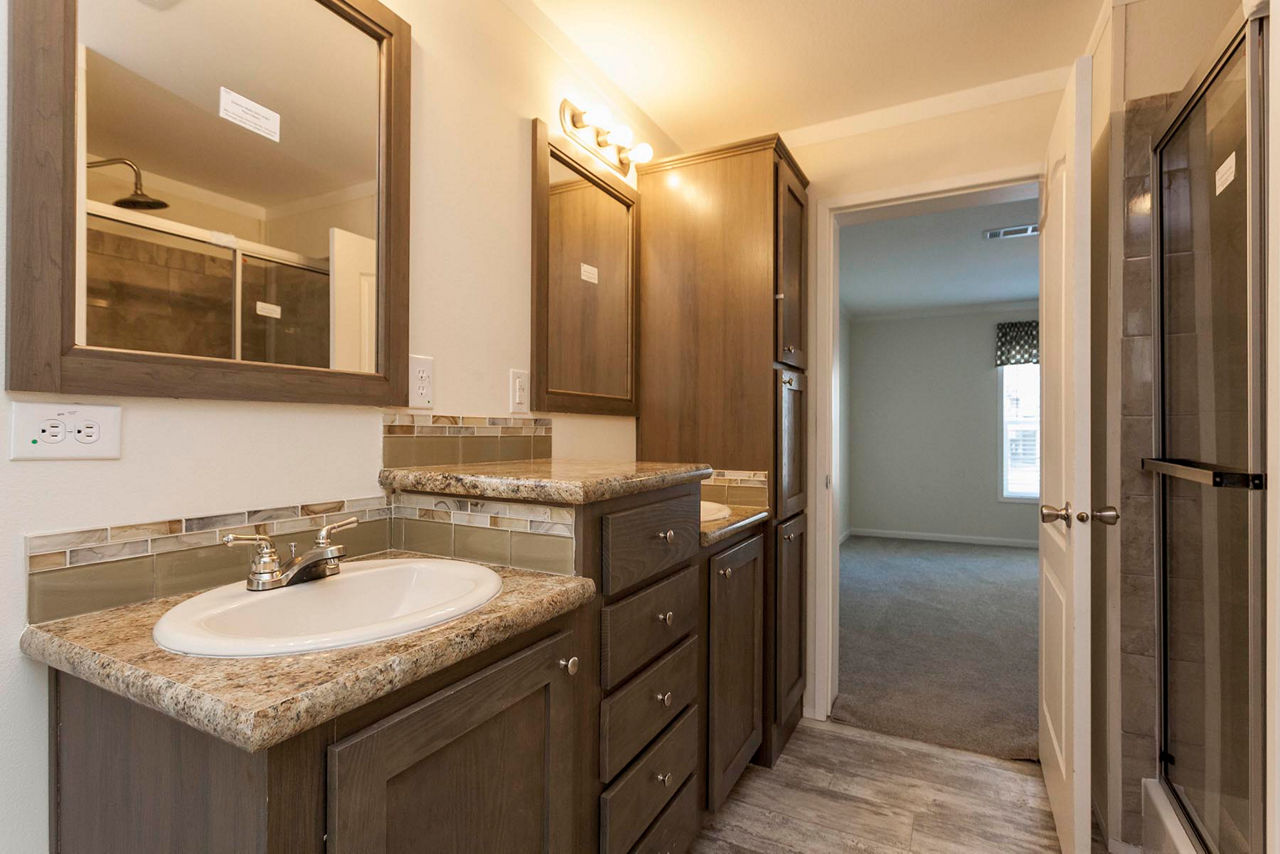 Pine Manor 0483A 14