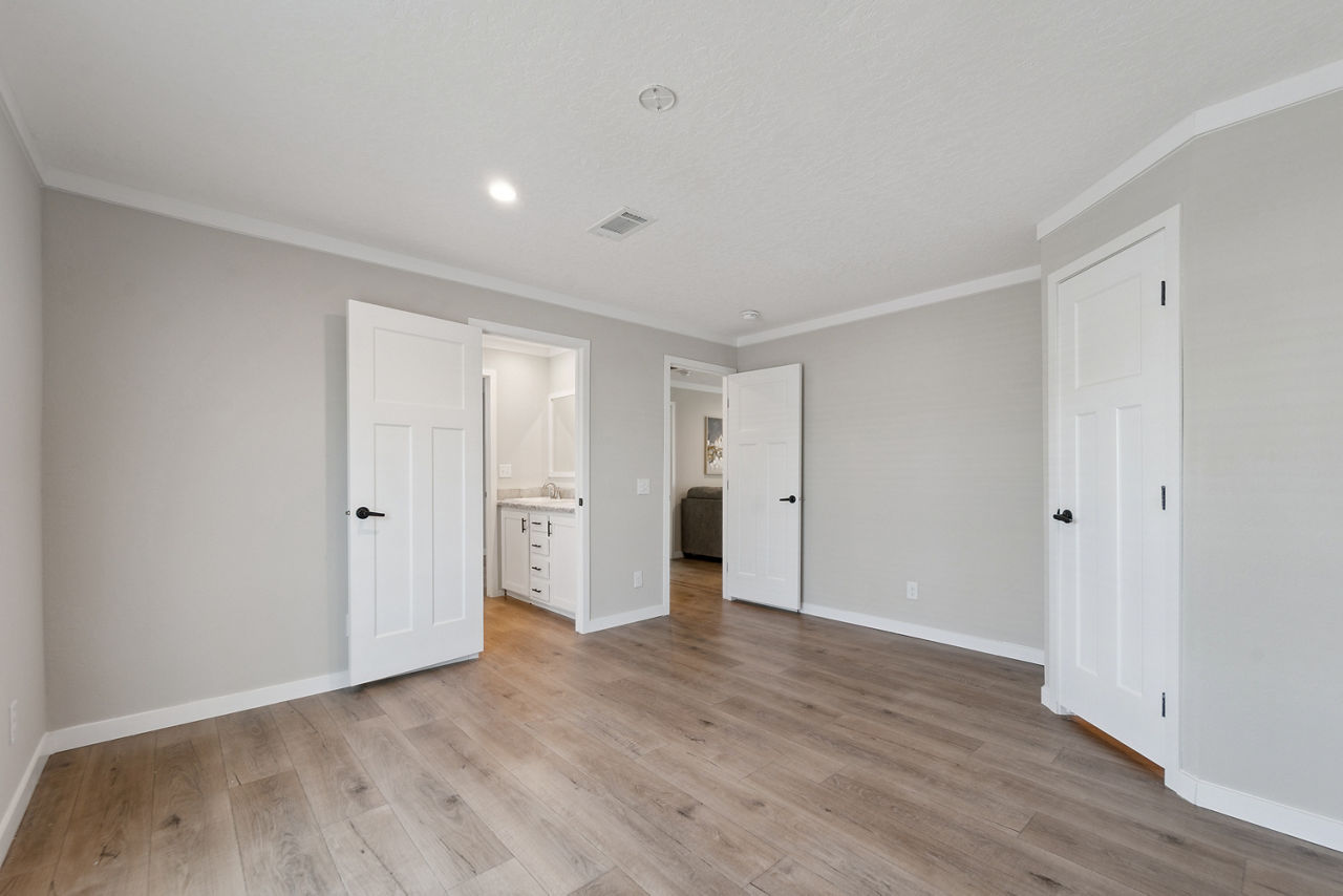 Waycross Express 3272537 Cottonwood 3